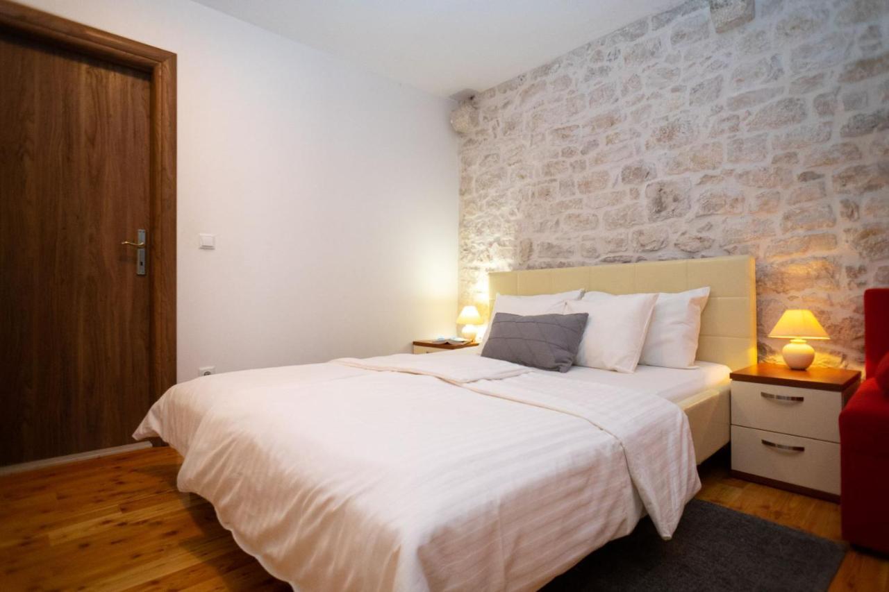 Apartments And Rooms Marino Trogir Exterior foto