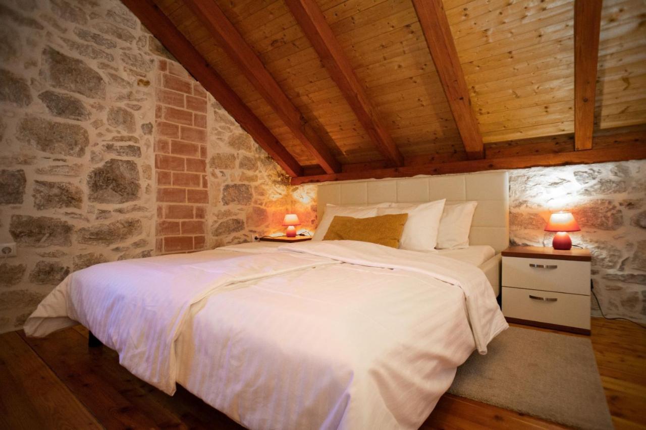 Apartments And Rooms Marino Trogir Exterior foto