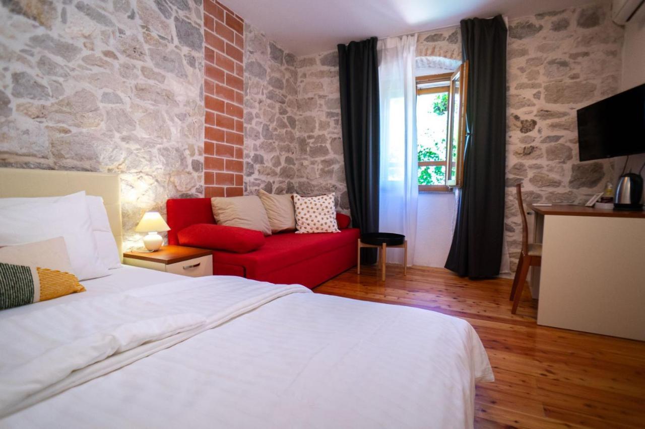 Apartments And Rooms Marino Trogir Exterior foto