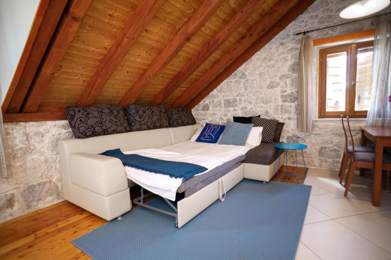 Apartments And Rooms Marino Trogir Exterior foto